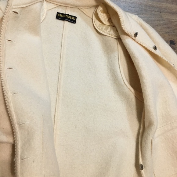 Geiger Cream colored Button down Jacket 38 - Picture 3 of 7